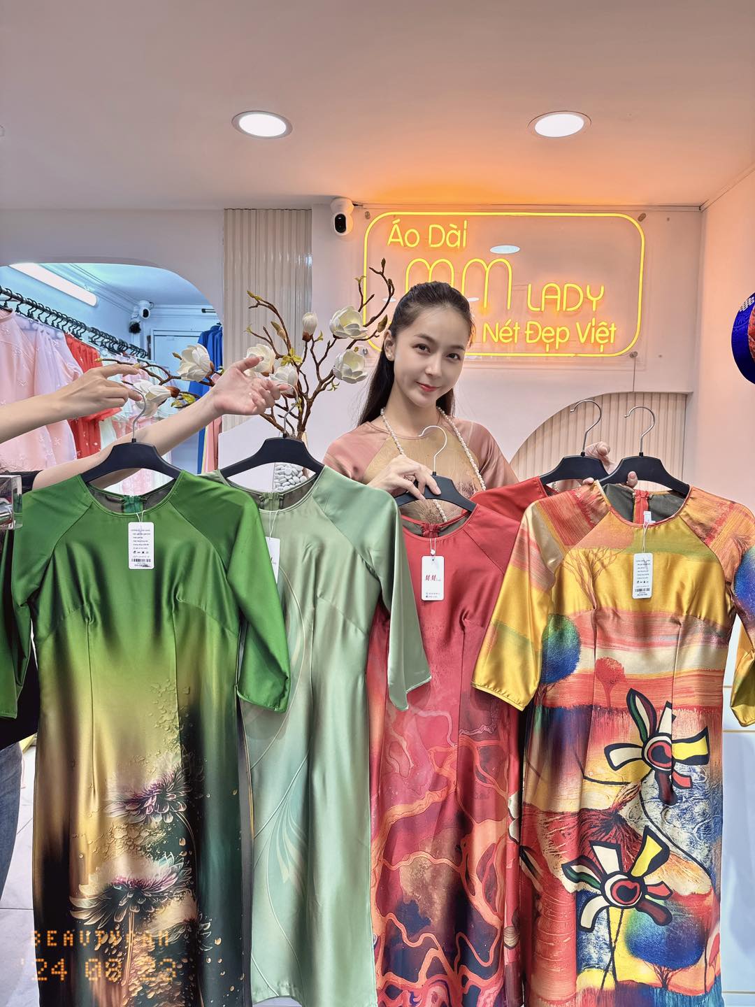 Top 3 Cửa Hàng Áo Dài Đẹp, Mẫu Mã Hot, Uy Tín, Chất Lượng Nhất