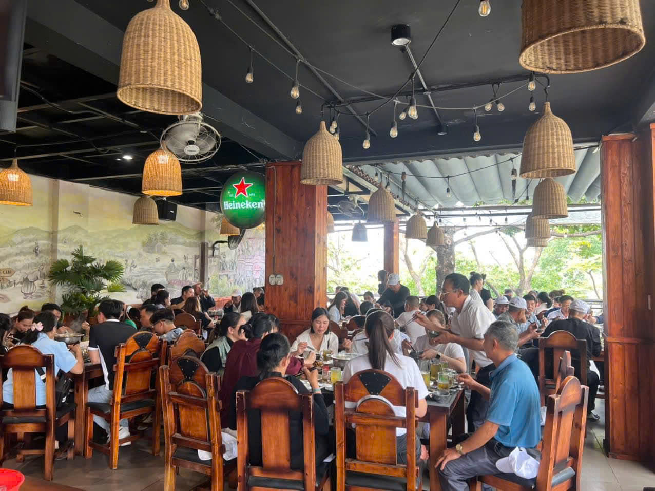 Top 3 Nhà Hàng Được Nhiều Khách Hàng Ưa Chuộng Tại Phan Thiết