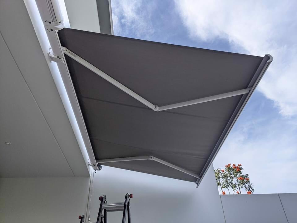 Top 3 Đơn Vị Thi Công Mái Hiên , Mái Xếp Uy Tín Tại Tp HCM