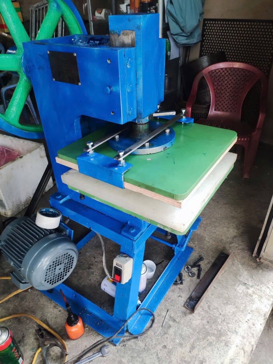 Máy Móc Công Nghiệp Toàn Diện - Bạn Đồng Hành Đáng Tin Cậy Cho Doanh Nghiệp