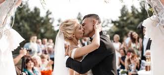 TOP 3 DỊCH VỤ CƯỚI UY TÍN TẠI HỒ CHÍ MINH