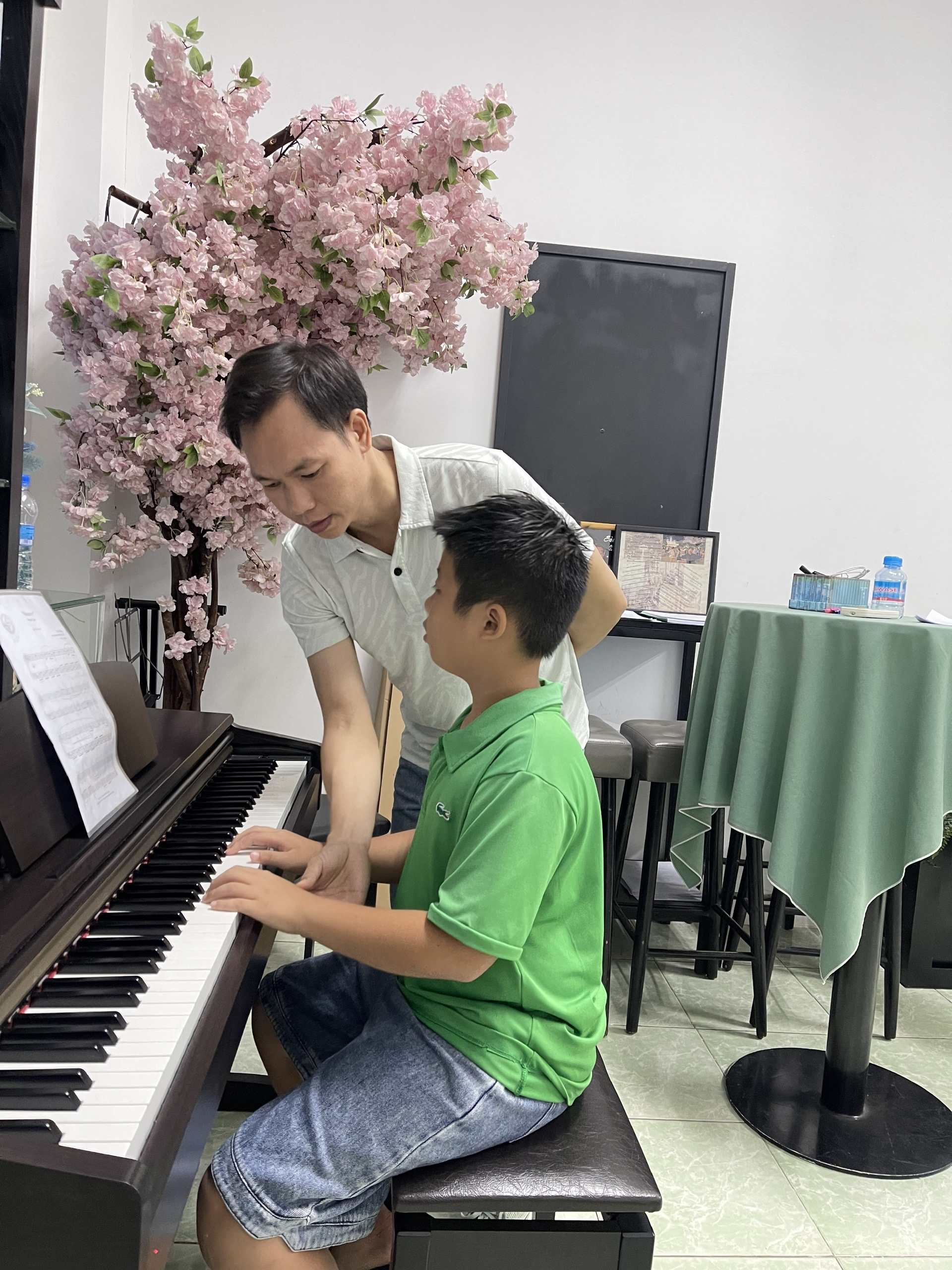 Top 3 Lý Do Nên Chọn Blue Music Khi Học Đàn Tại Bình Dương