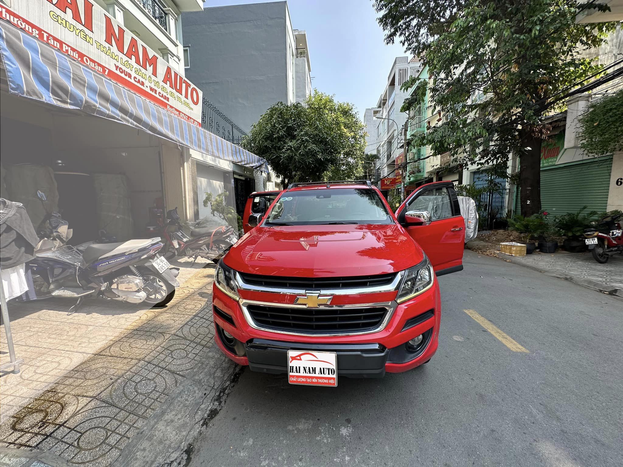 Top 3 địa chỉ may thảm lót sàn ô tô tốt nhất TP. HCM