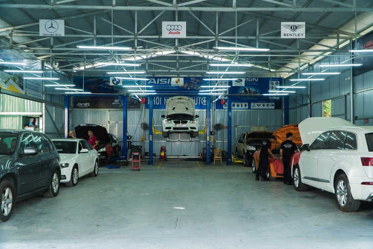 Garage Thành Lộc - Xưởng sửa chữa ô tô uy tín hàng đầu tại Bình Tân