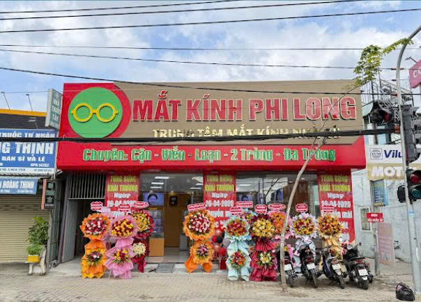 Cửa hàng mắt kính uy tín ở Nhà Bè