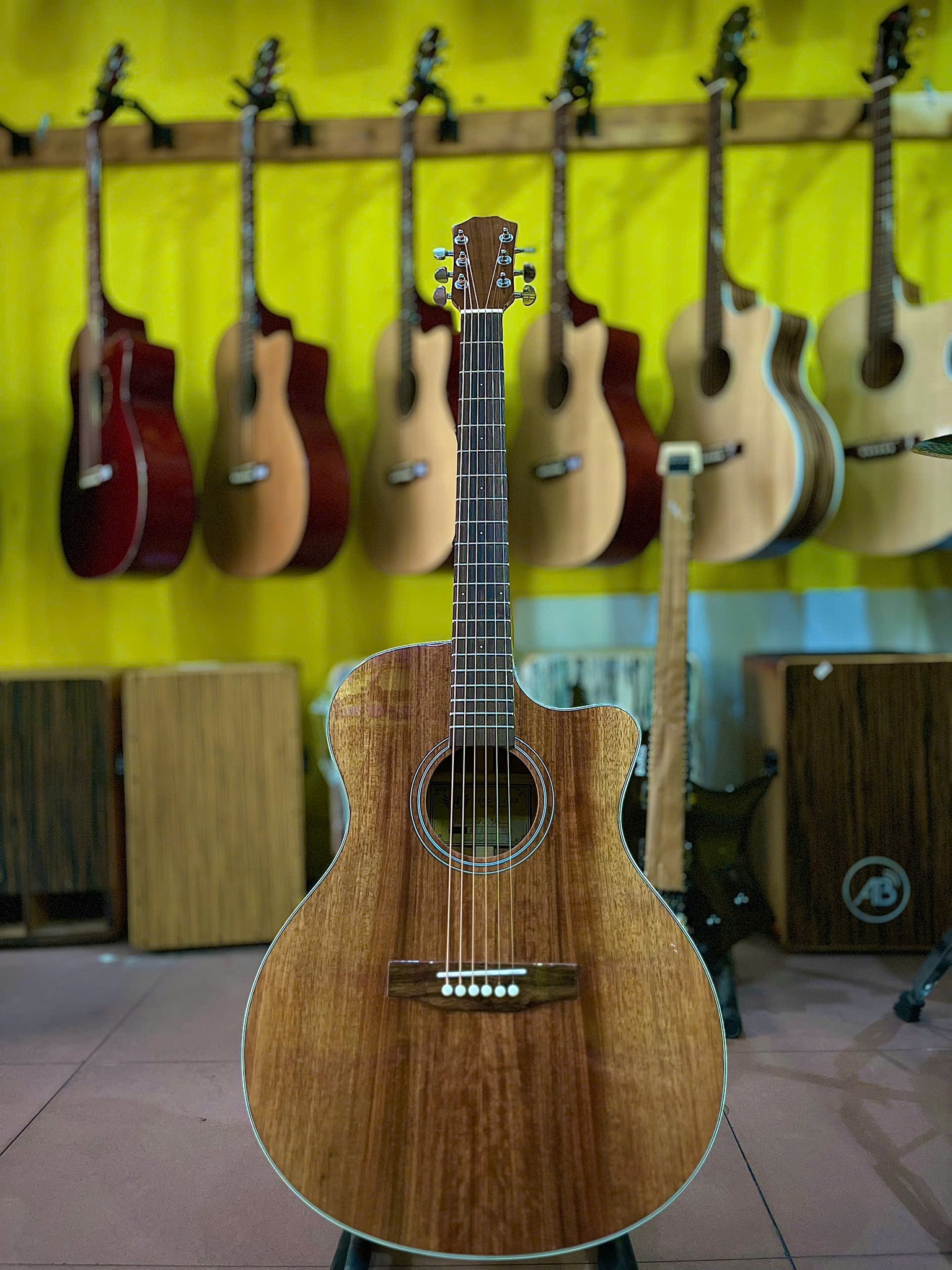 Hero Guitar Store – Shop đàn guitar uy tín tại Thủ Đức 🎸✨