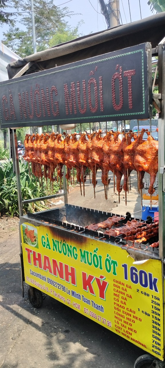 gà nướng Thanh Ký