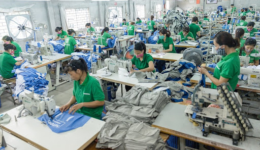 👔 Top 3 Xưởng May Đồng Phục Uy Tín