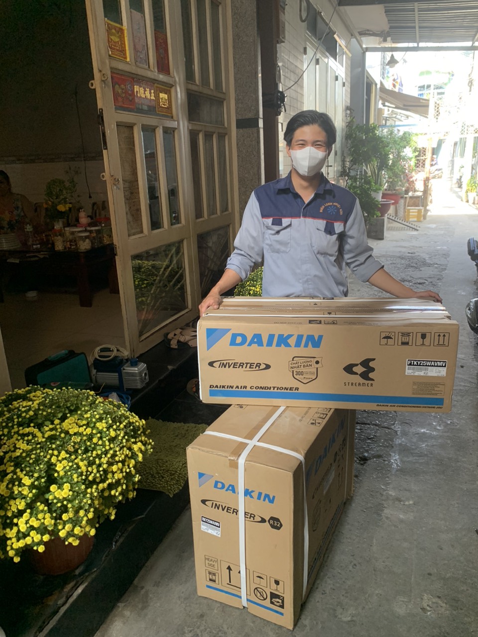 Dịch Vụ Chuyên Cung Cấp, Sửa Chữa, Lắp Đặt Máy Lạnh Của Điện Lạnh Nhựt Kha - Nơi Đáng Tin Cậy Cho Không Gian Làm Việc và Sống!