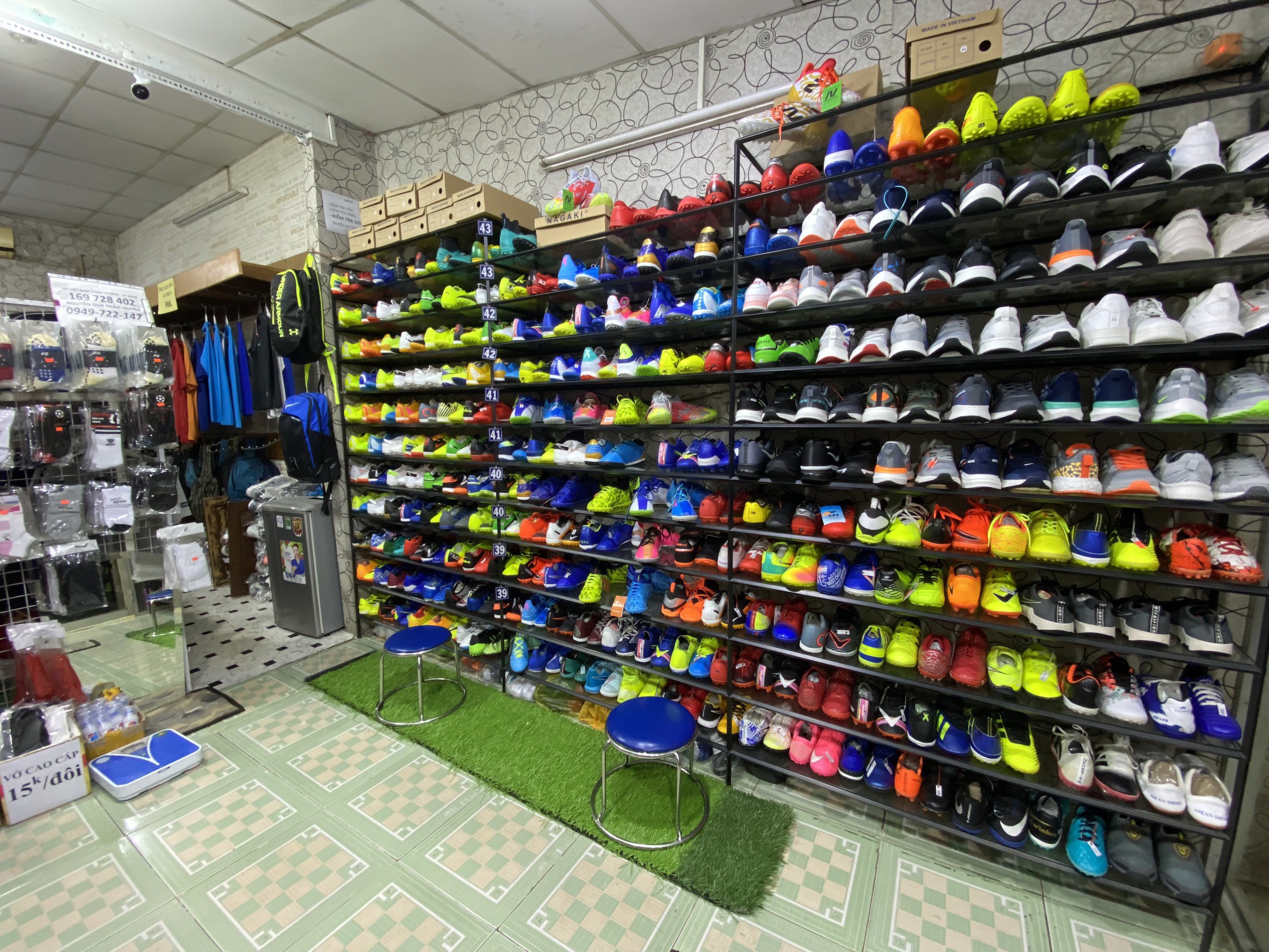 Top 3 Shop bán giày bóng đá chất lượng nhất tại TP. HCM