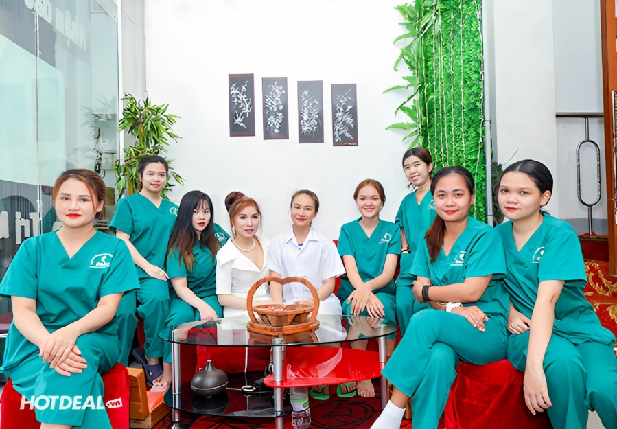 Đội ngũ viện thẩm mỹ Diễm Trang