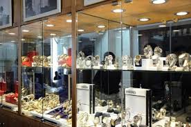 Top 3 cửa hàng đồng hồ chính hãng, lâu đời nhất tại Việt Nam