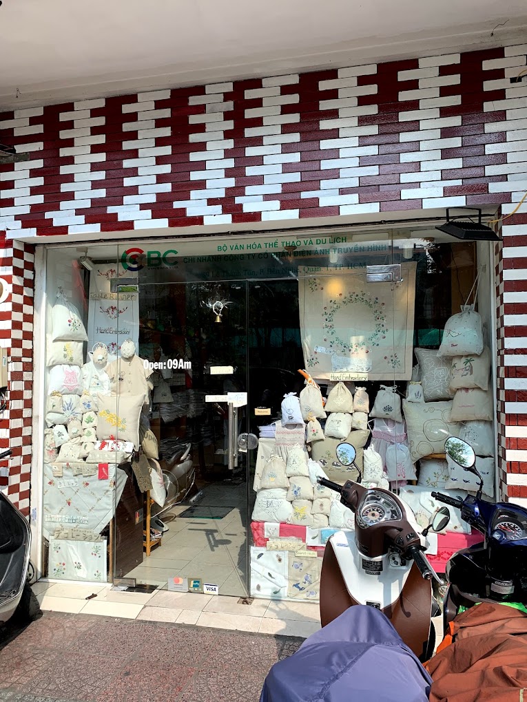 Cửa hàng thêu tay vải lanh uy tín nhất Quận 1: Cửa hàng CBC